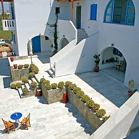 Remvi 3* Parikia (Paros)