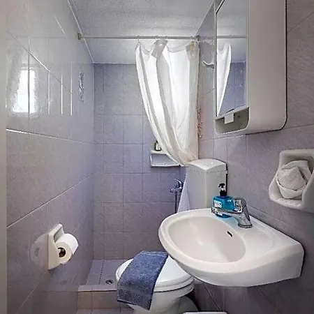 Remvi Hotel