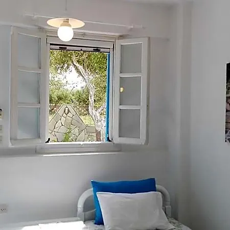 Remvi Hotel Parikia (Paros)